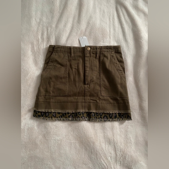Stylish Brown Skirt with Leopard Trim - Picture 1 of 6